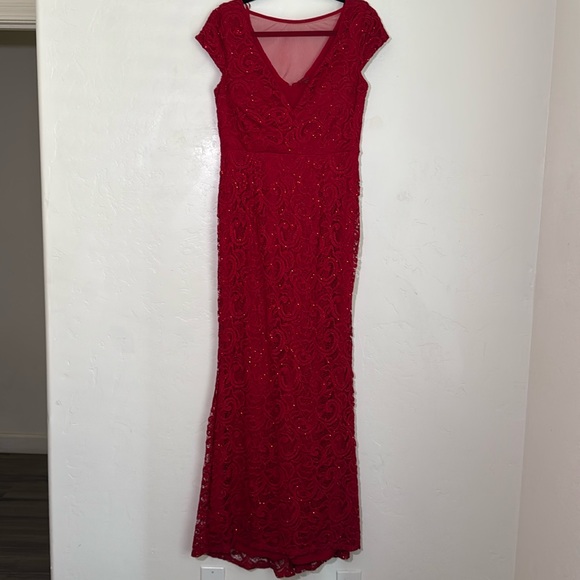 MARINA Dresses & Skirts - MARINA Red Lace V-Neck Dress